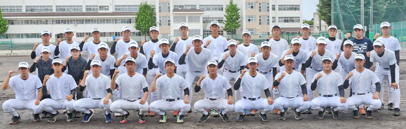 41年ぶりの甲子園出場を目指す浜松西の選手たち　　