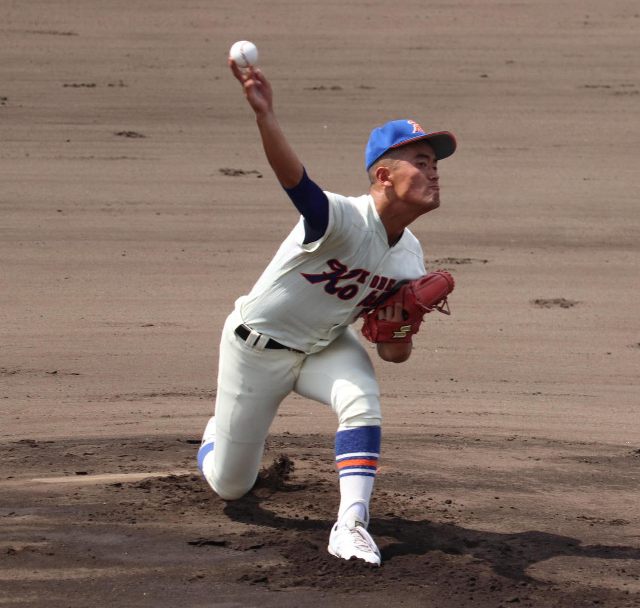 神戸国際大付対御影　先発登板した神戸国際大付・増田和偉（撮影・竹本穂乃加）