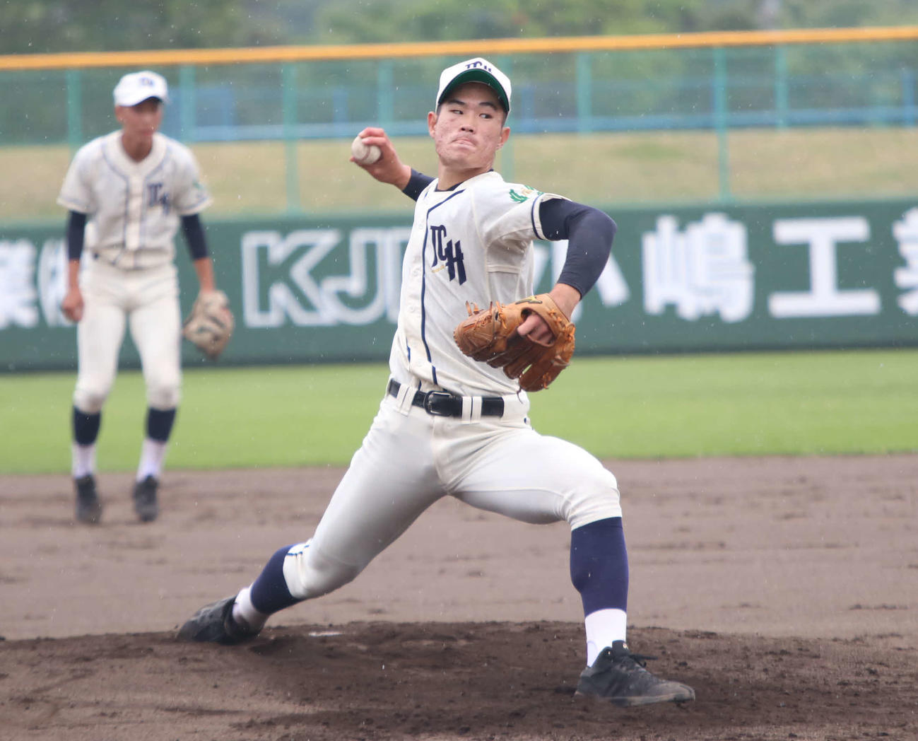 苫小牧東対苫小牧中央　先発した苫小牧中央・斉藤（撮影・山崎純一）