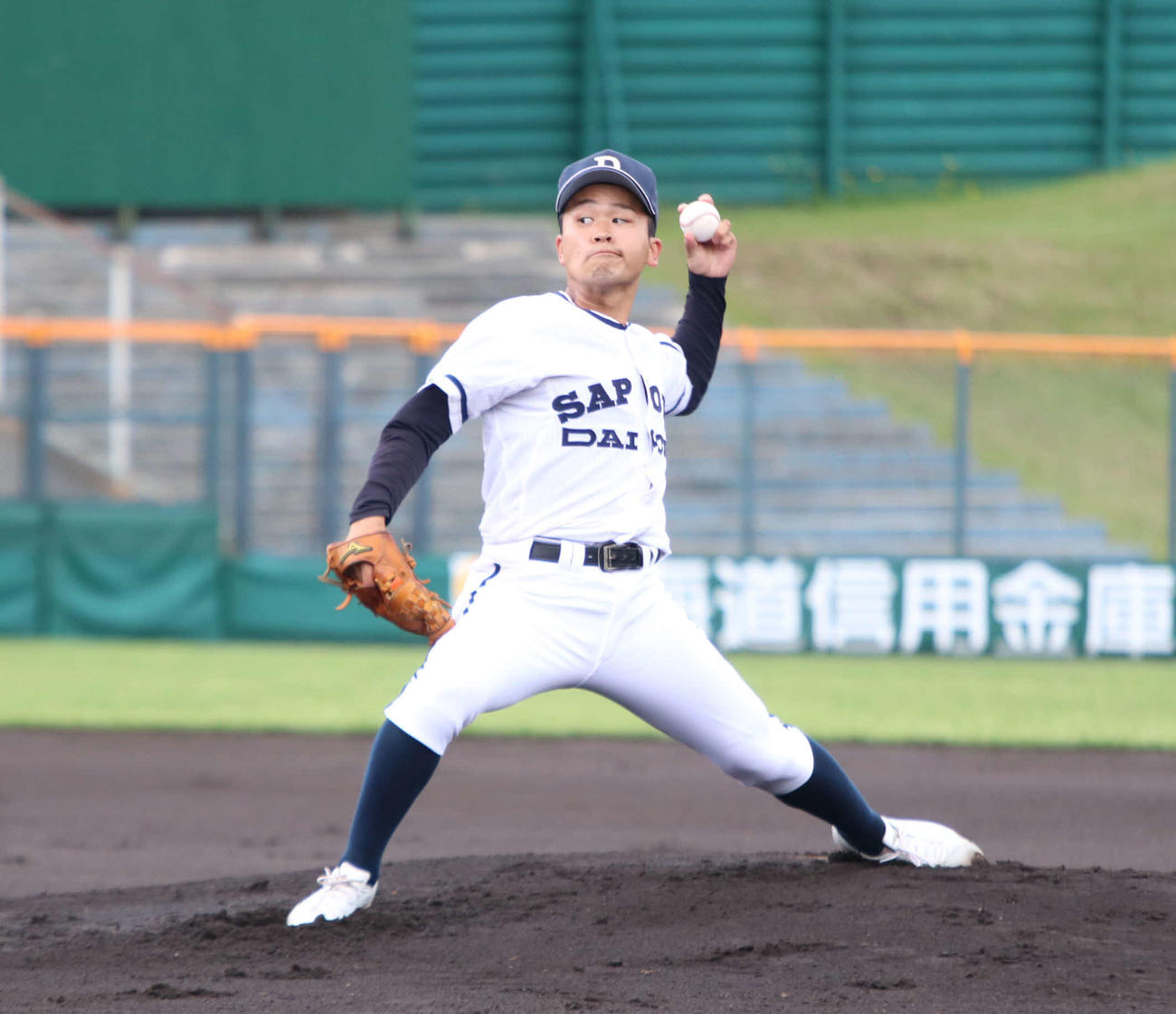 千歳対札幌第一　先発した札幌第一・渥美（撮影・山崎純一）