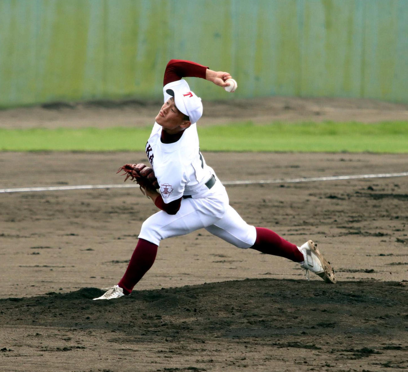先発し4回無安打無失点の滝川エース矢野（撮影・永野高輔）