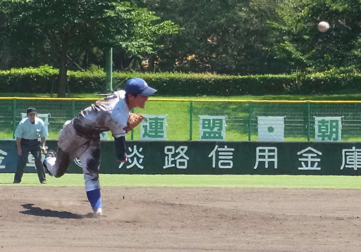 姫路商対明石高専　力投を見せる明石高専・安田（撮影・堀まどか）
