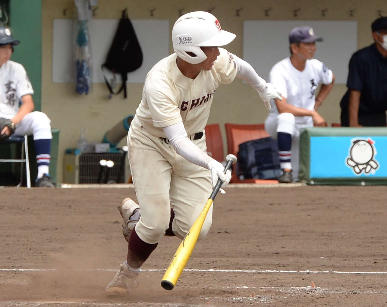 東筑対玄界　4回に左前適時打を放つ東筑・堂満（撮影・只松憲）
