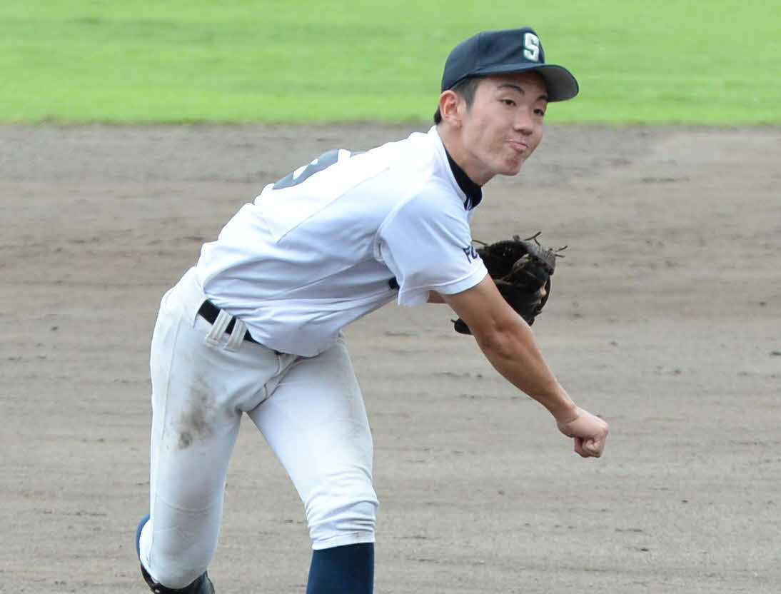 早良対久留米学園　先発で力投する早良・久保（撮影・只松憲）