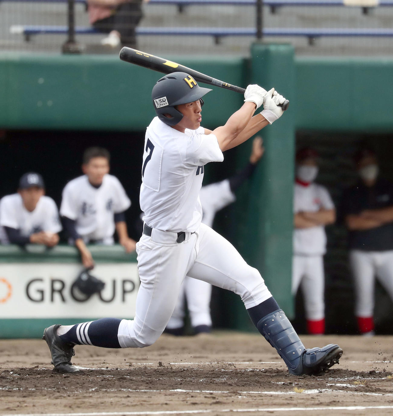 札幌南対北海　1回裏北海2死二塁、井樫は右越え2点本塁打を放つ（撮影・佐藤翔太）