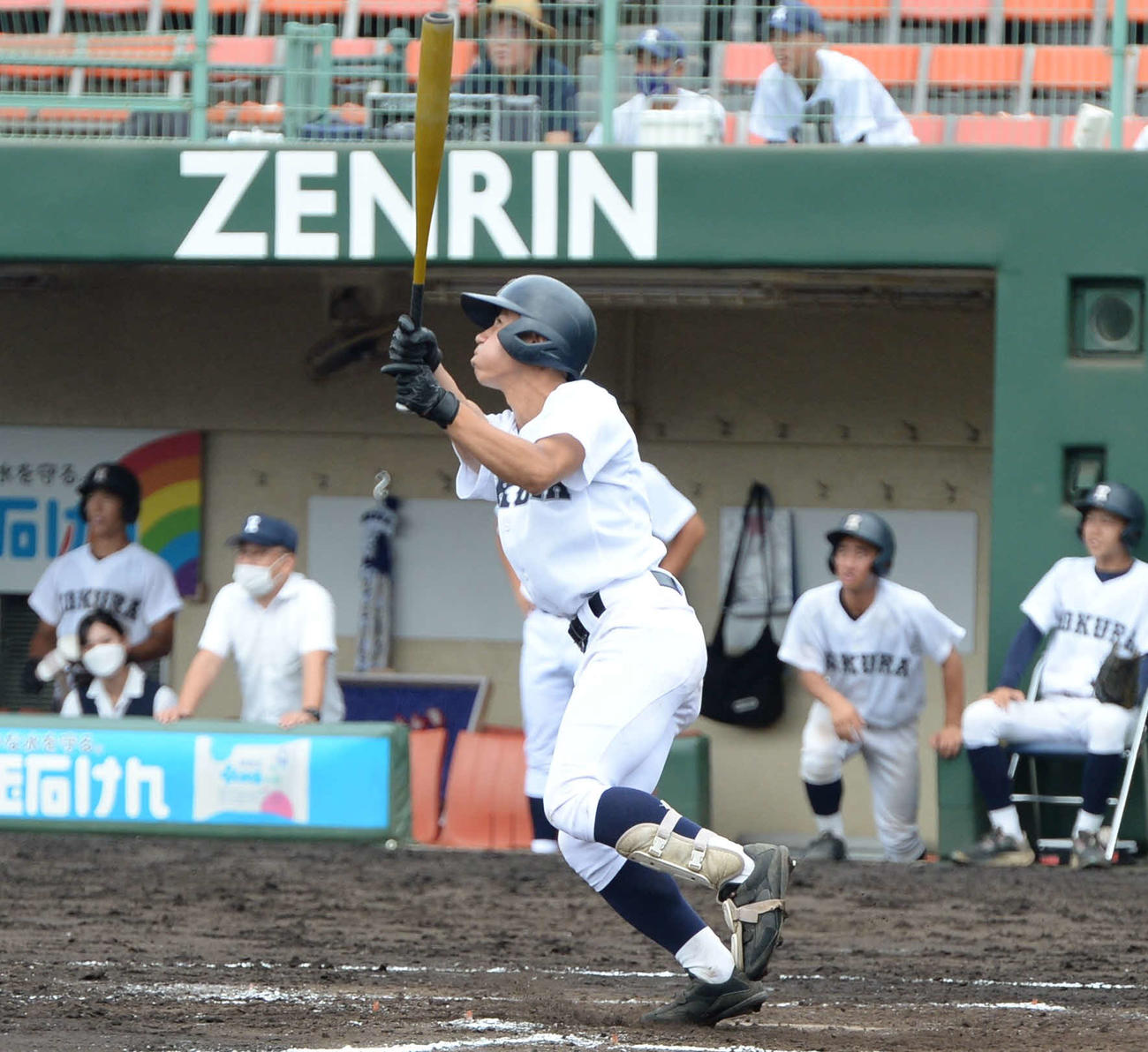 小倉工対東鷹　4回に1死二、三塁で右犠飛を放つ小倉工・島田（撮影・只松憲）