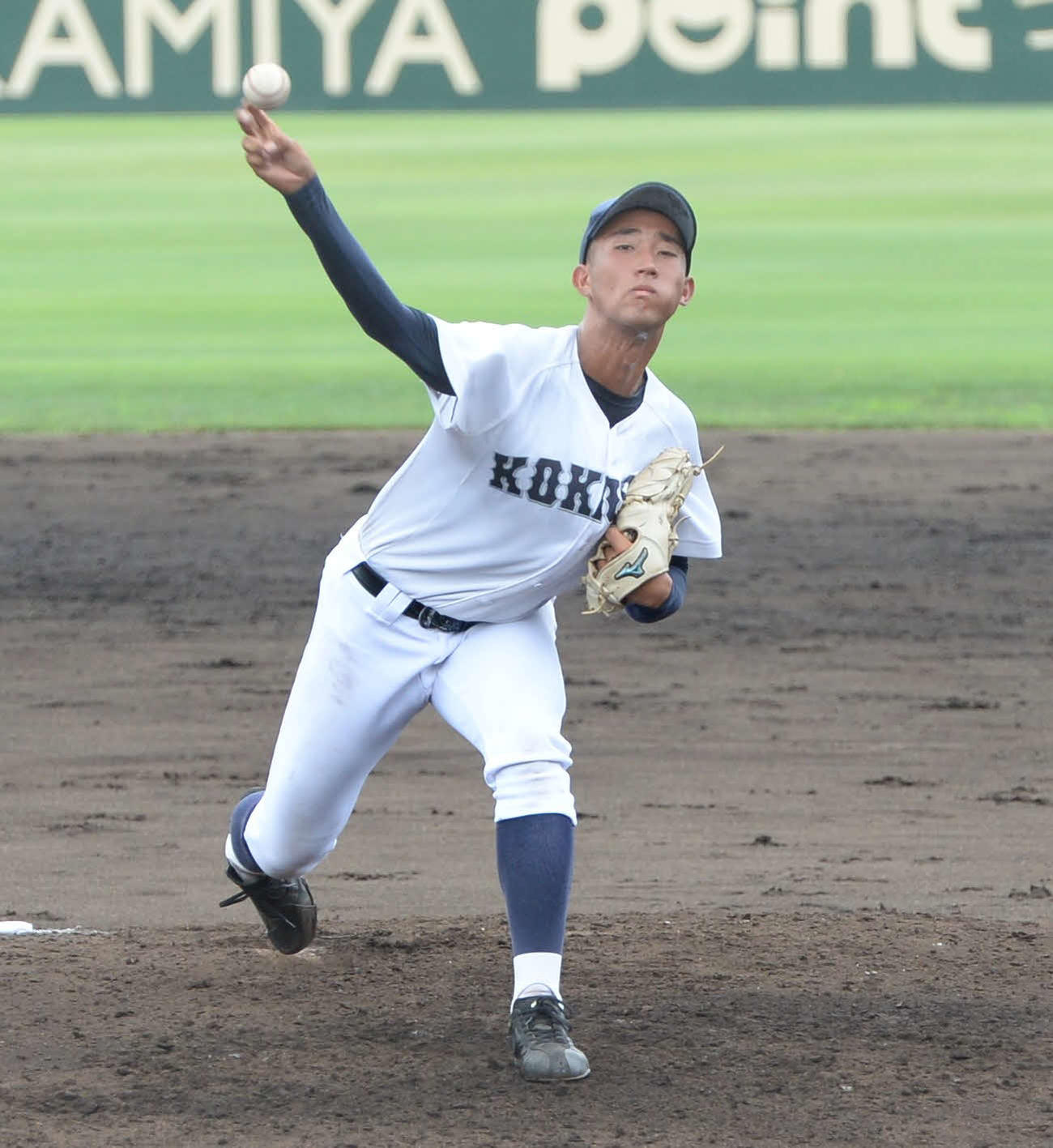 小倉工対東鷹　5回に救援登板した小倉工のエース山田（撮影・只松憲）