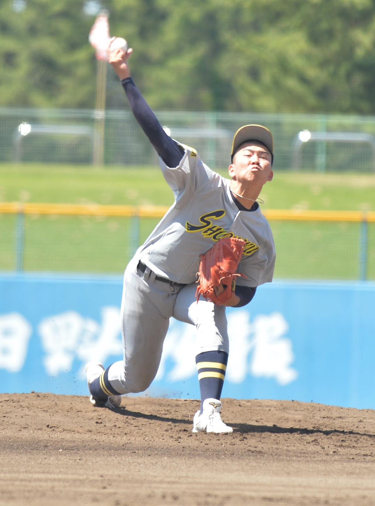 先発した湯沢翔北・武藤（撮影・佐藤究）
