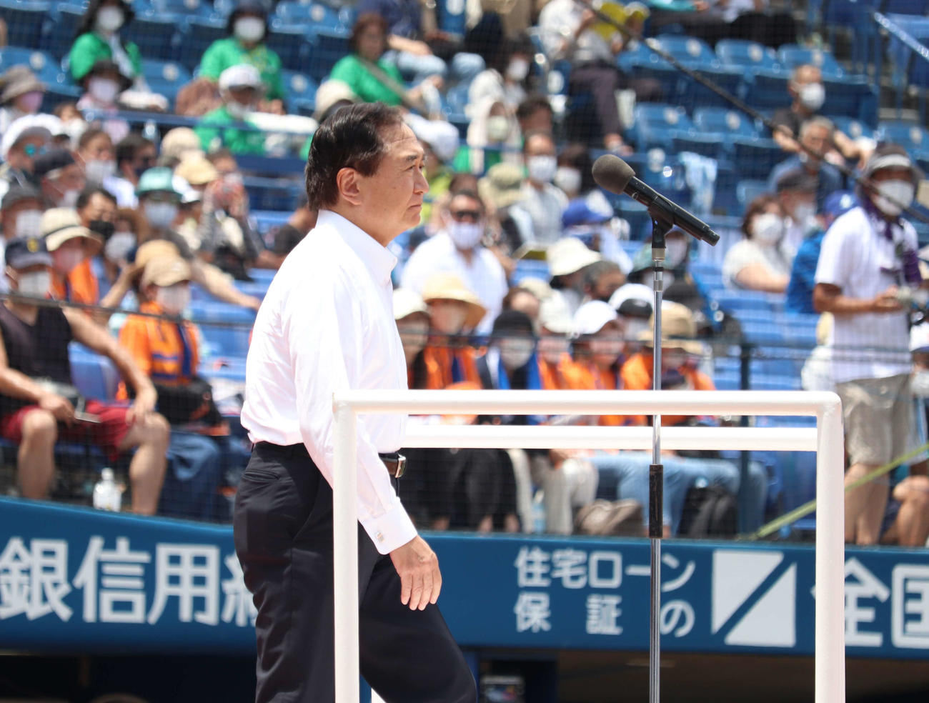 高校野球神奈川大会に出席した黒岩祐治神奈川県知事（撮影・阿部泰斉）