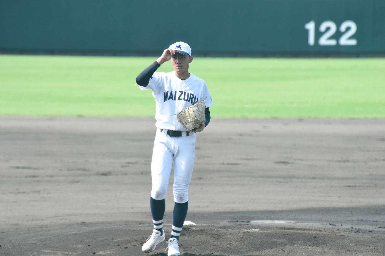 佐伯豊南戦に先発した大分舞鶴・奥本翼
