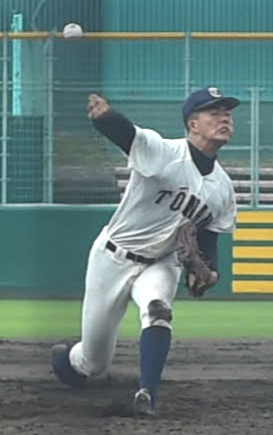 力投する塔南の先発・野原元気（撮影・小松将大）