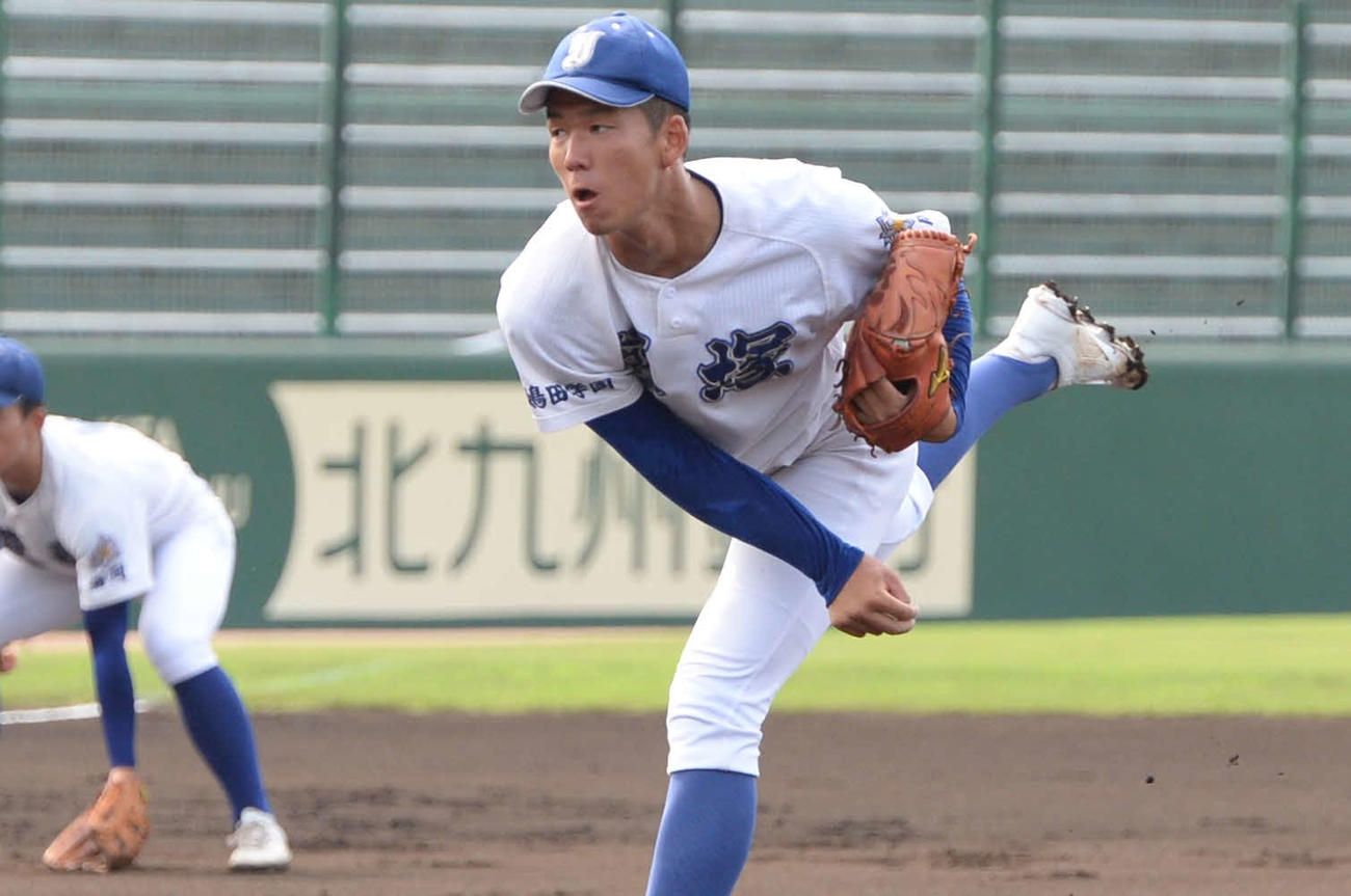 飯塚対小倉　2失点完投勝利の飯塚・白浜（撮影・只松憲）