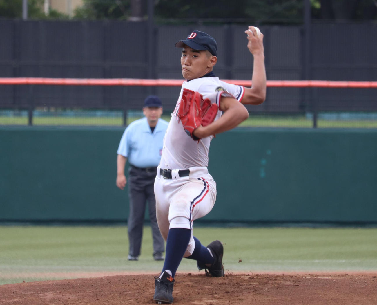 寒川戦に先発し力投する大師・沢田寛太（撮影・阿部泰斉）