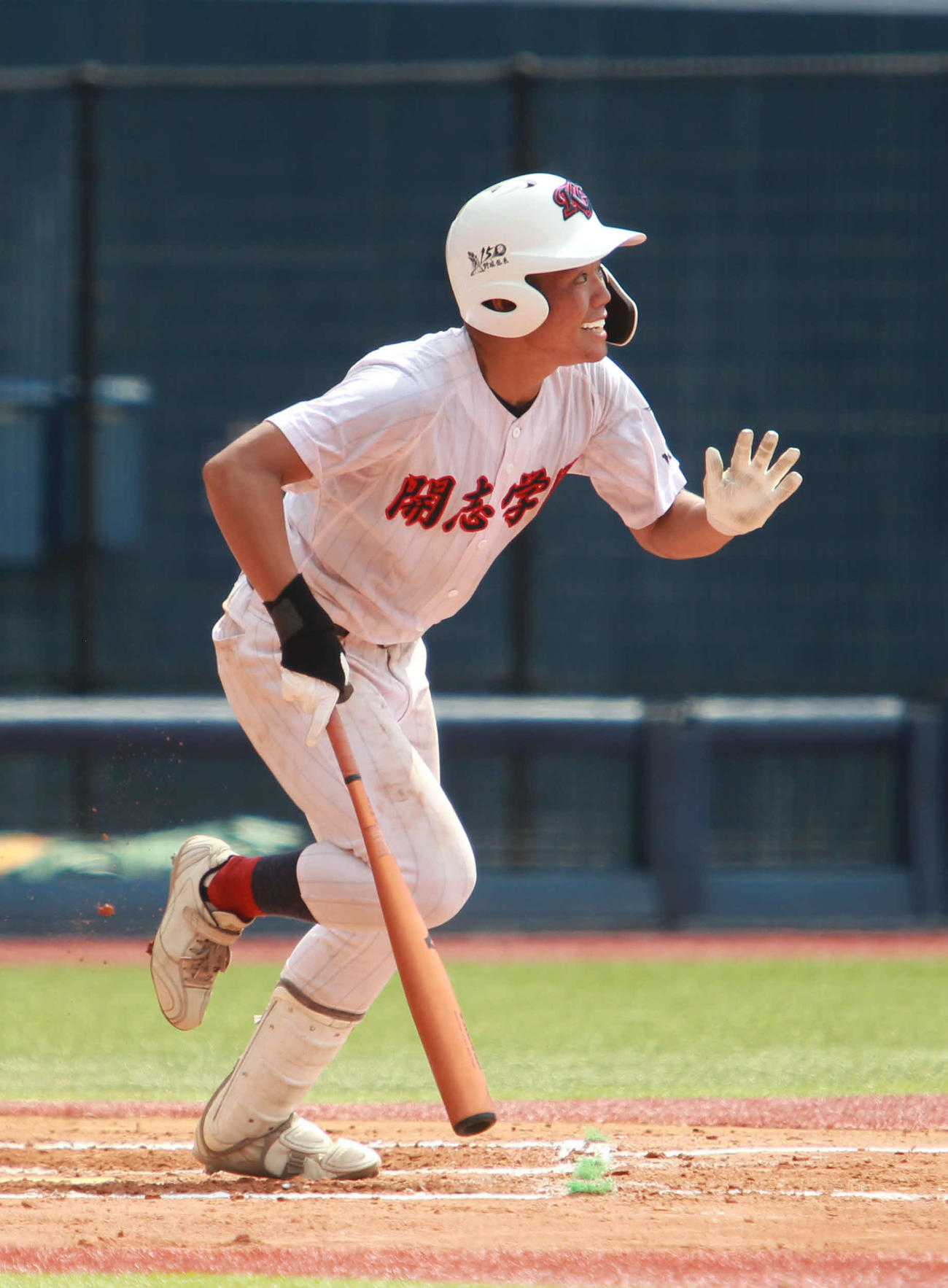 開志学園対新津南　2回、開志学園・熊木が右越えのランニング本塁打