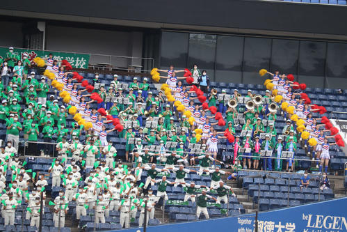 市船橋が初戦突破 吹奏楽部が演奏する応援曲 市船ソウル をバックに躍動 千葉 高校野球夏の地方大会写真ニュース 日刊スポーツ