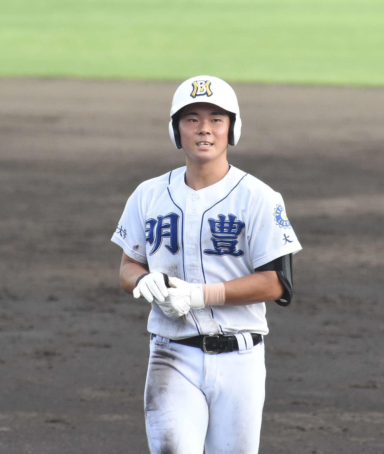 笑顔の明豊・竹下聖人（撮影・前山慎治）