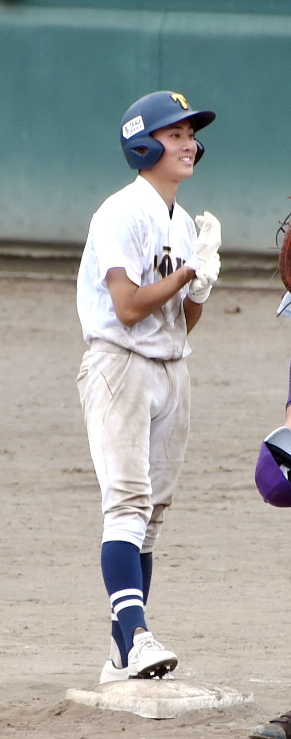 9回、決勝打を放った遠野・畑山