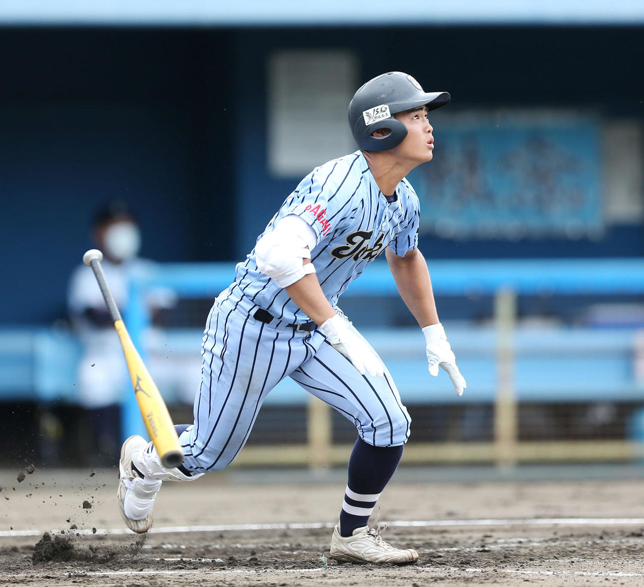 麻溝台対東海大相模　1回裏東海大相模2死二塁、2点適時本塁打を放つ笹田（撮影・宮地輝）