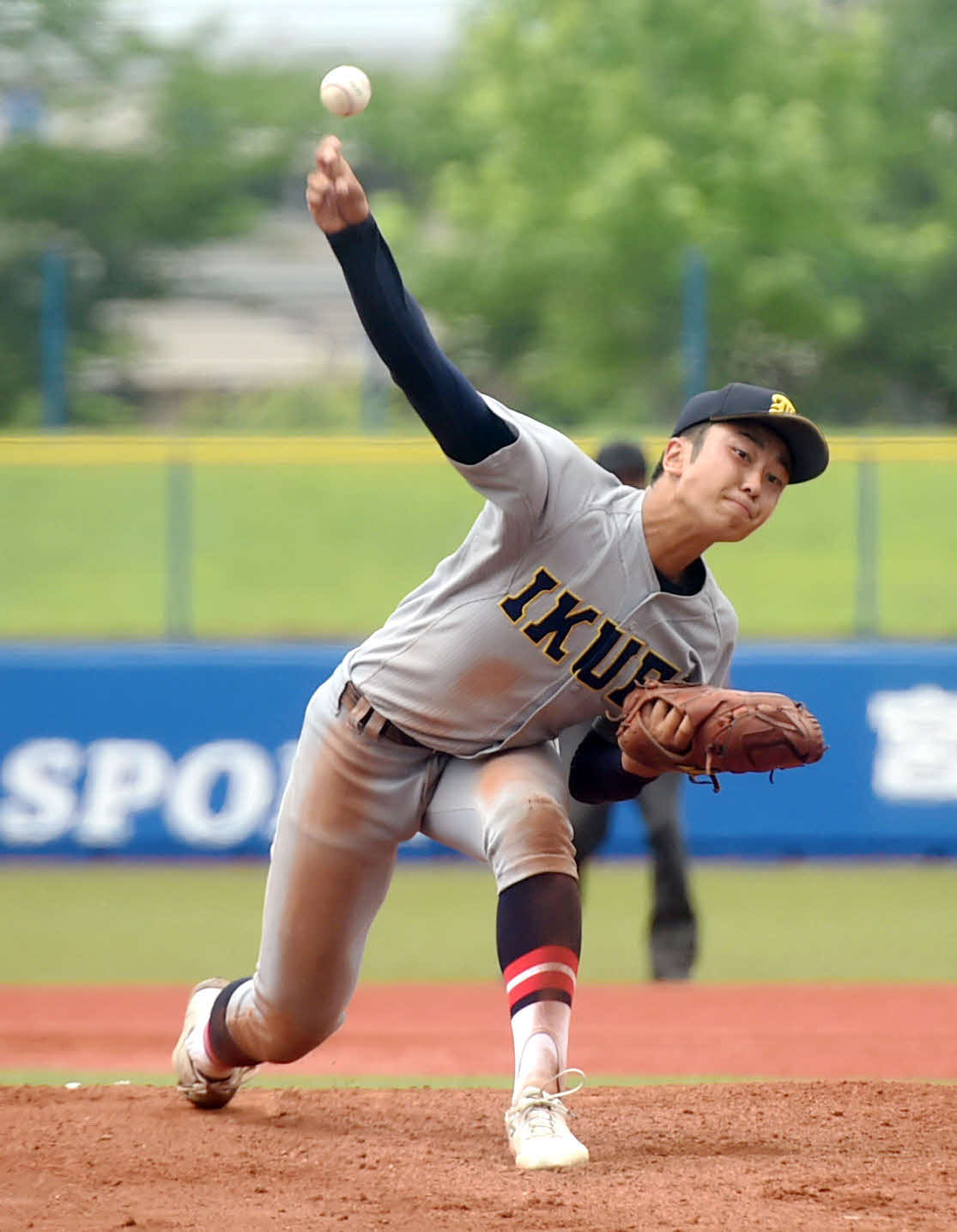 仙台商対仙台育英　4回無失点と好投した仙台育英・高橋（撮影・相沢孔志）