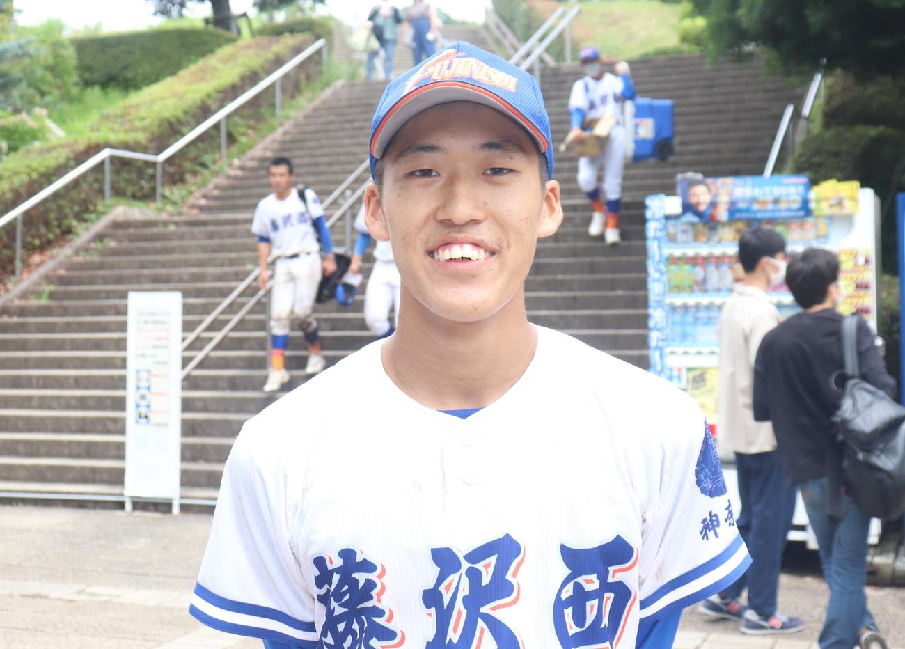 藤沢西対小田原　先制打を含む3打数2安打3打点と活躍した藤沢西・山口（撮影・阿部泰斉）