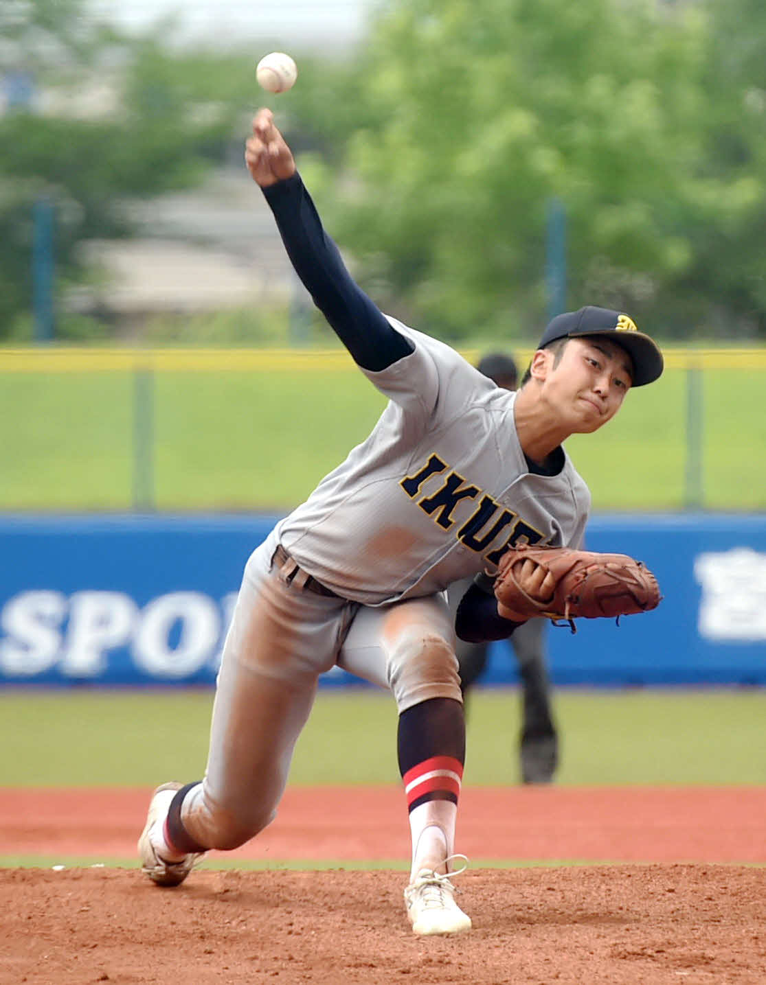 4回無失点と好投した仙台育英・高橋（撮影・相沢孔志）
