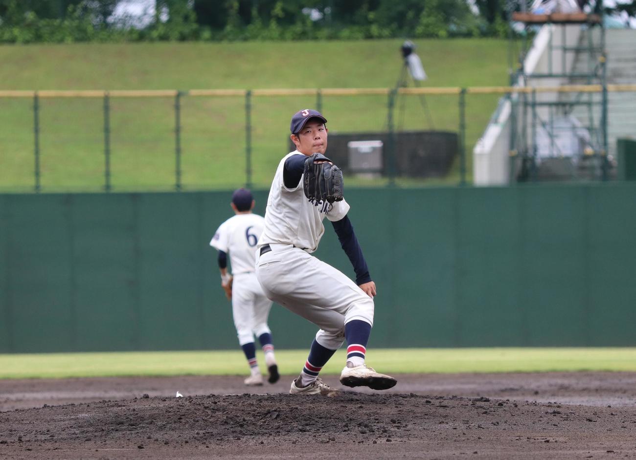 城西大川越先発の桜井蓮（撮影・星夏穂）