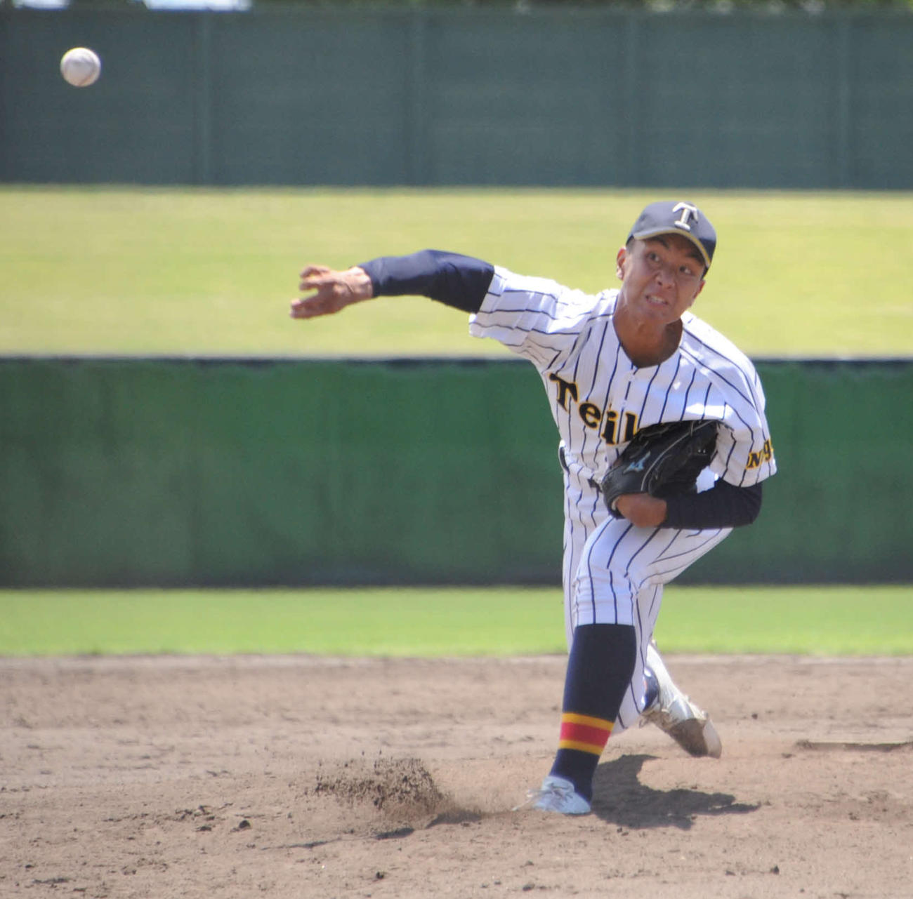 公式戦初登板を3回2安打無失点に抑えた帝京長岡・茨木佑