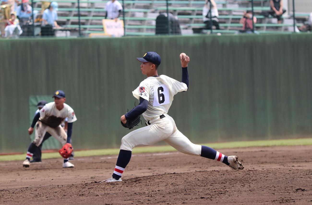 本庄東対浦和学院　4回を投げ3安打無失点の浦和学院・金田（撮影・星夏穂）
