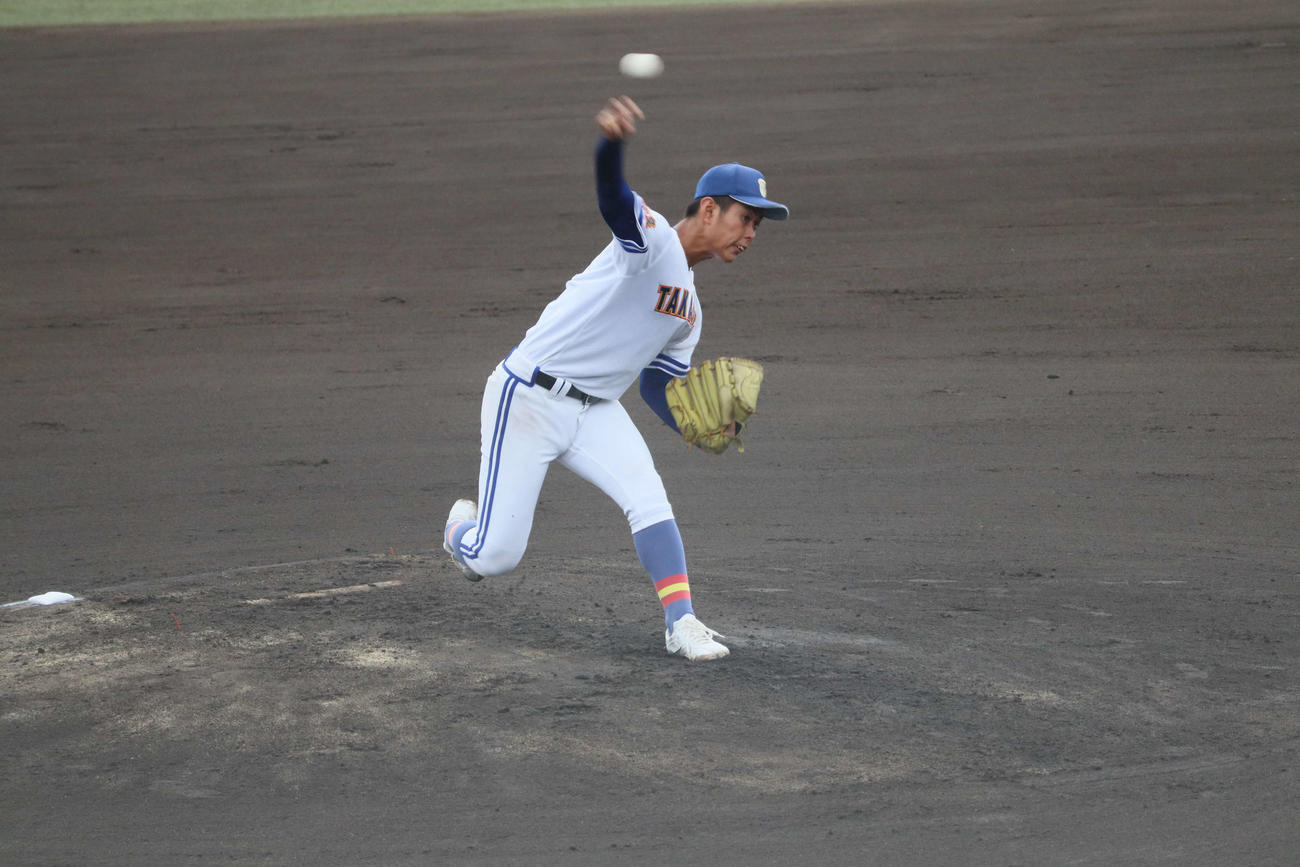 法隆寺国際戦に先発した、高田商・中村真実（撮影・小松将大）