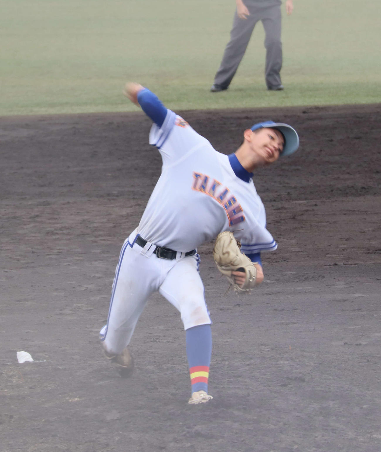 法隆寺国際対高田商　5回から登板した、高田商・鶴川内陽（撮影・小松将大）