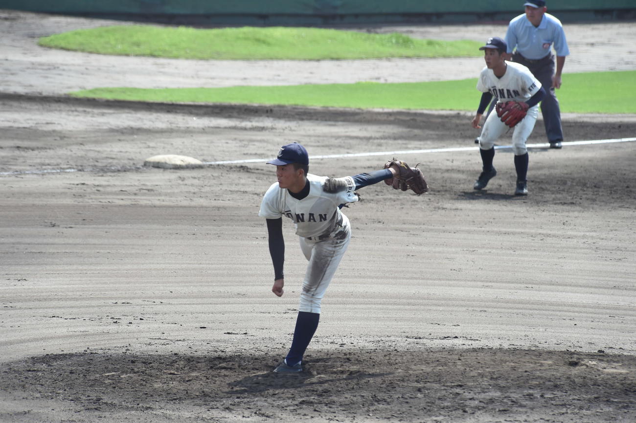 京都外大西対塔南　塔南先発の野原元気投手（3年）
