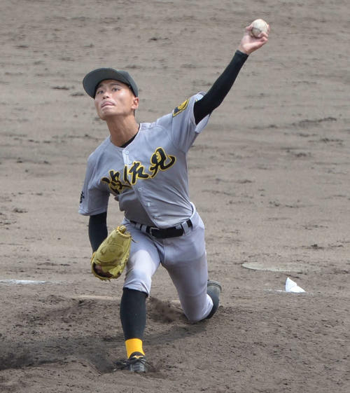 波佐見4強 小兵左腕・渡辺大地が2失点完投、父との“珍トレ”原点に
