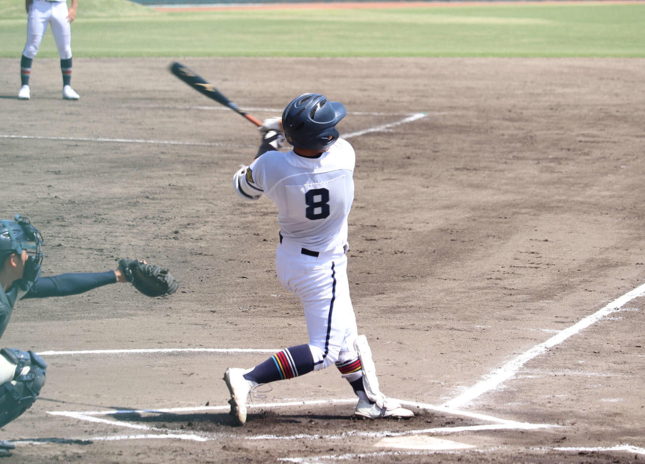 先頭打者初球本塁打を放った高松商・浅野翔吾外野手（撮影・波部俊之介）