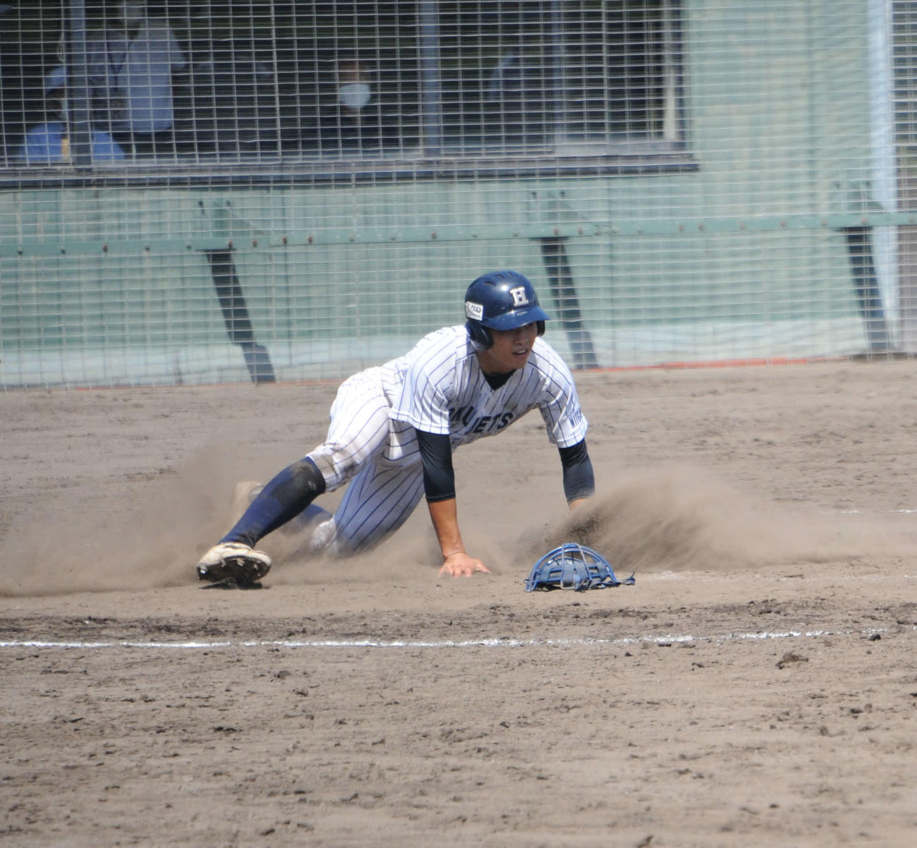 5回表1死満塁、北越の3番長谷川の左犠飛で三塁走者・宇野が生還し3－2と勝ち越す