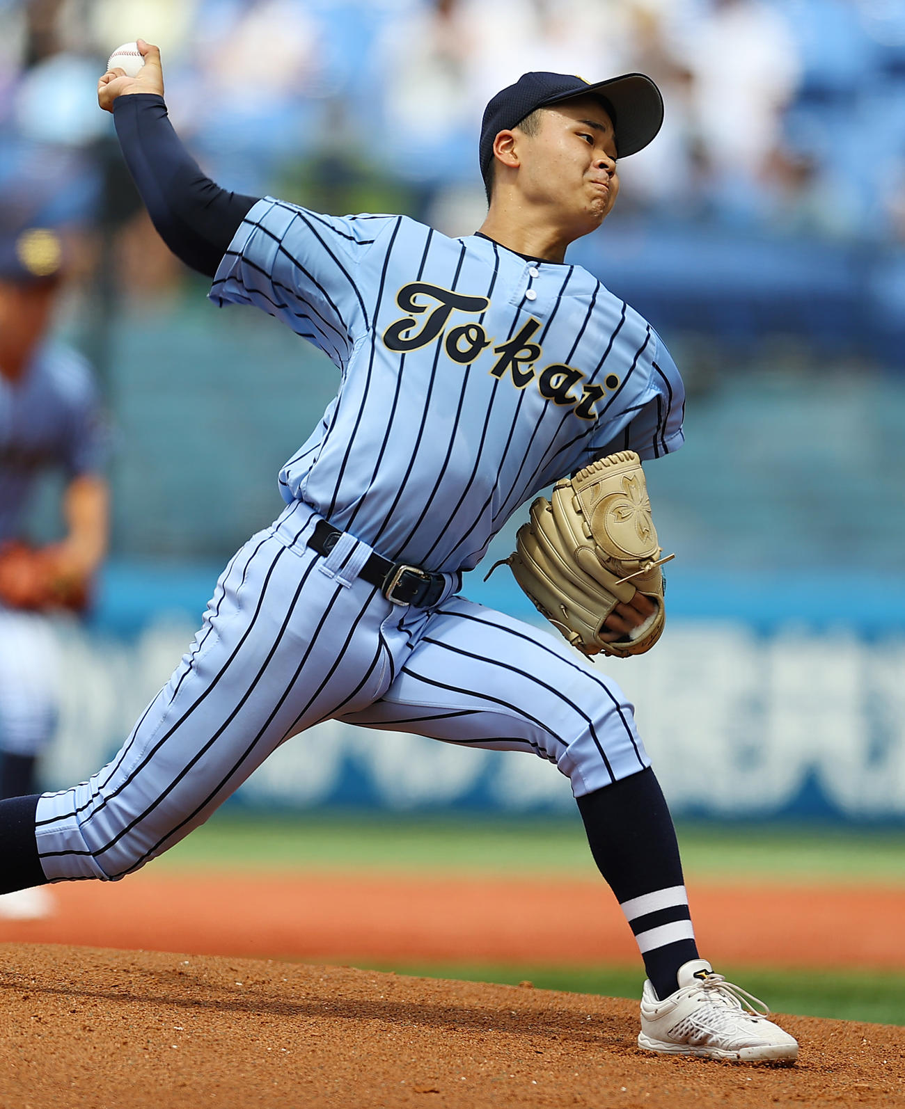 横浜創学館対東海大相模　力投する東海大相模先発の子安（撮影・垰建太）