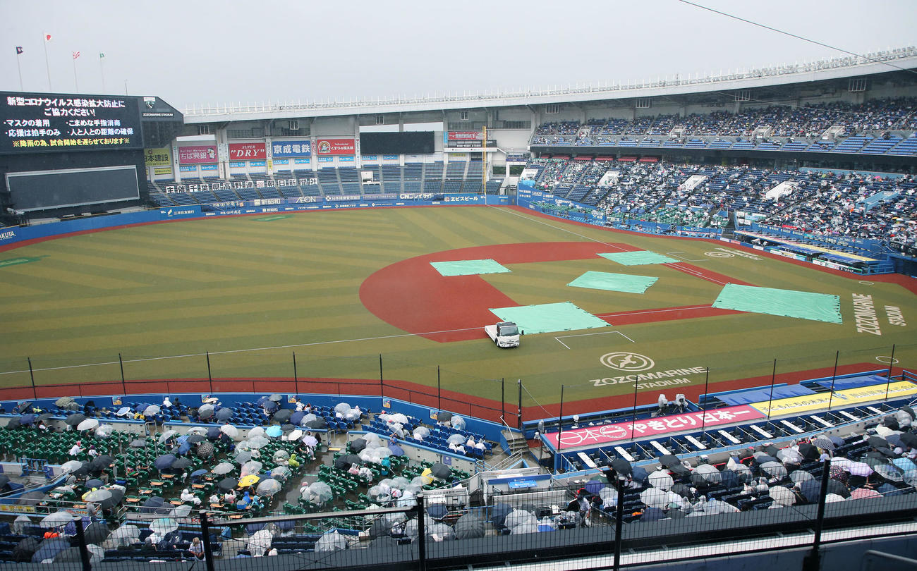 市船橋対木更津総合　降雨のZOZOマリンスタジアム（撮影・宮地輝）