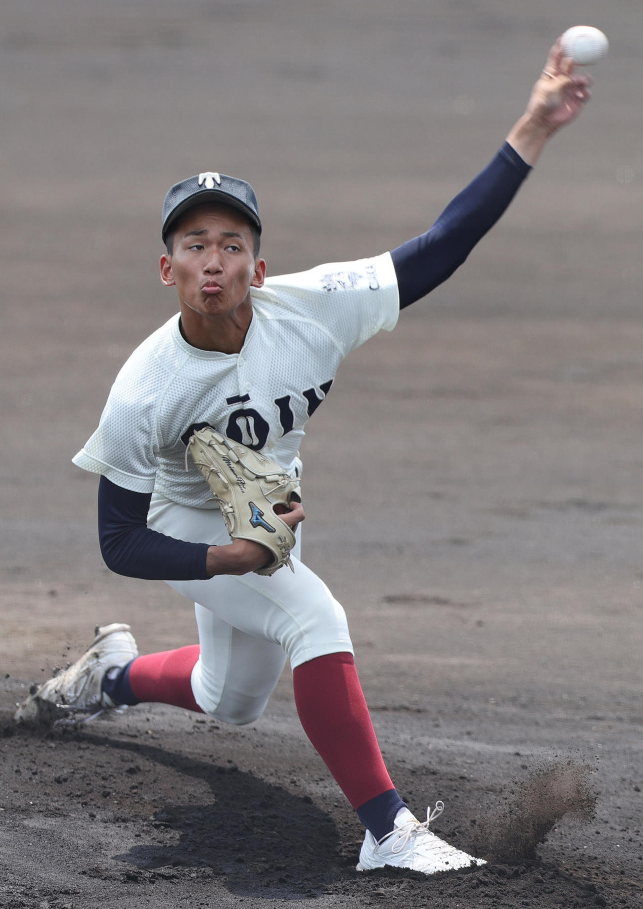 東海大大阪仰星対大阪桐蔭　大阪桐蔭先発の前田悠伍（撮影・上山淳一）