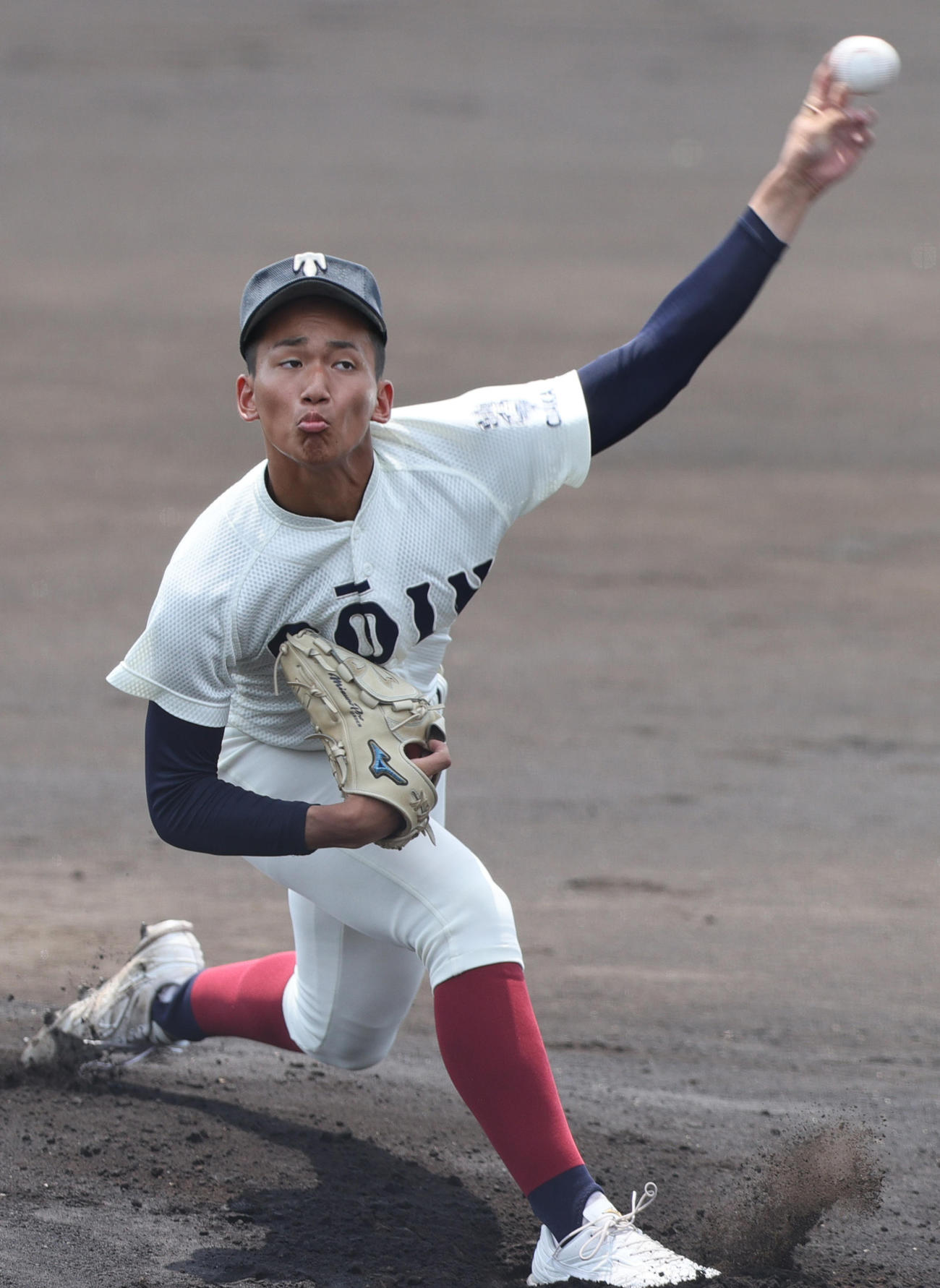 大阪桐蔭先発の前田悠伍（撮影・上山淳一）