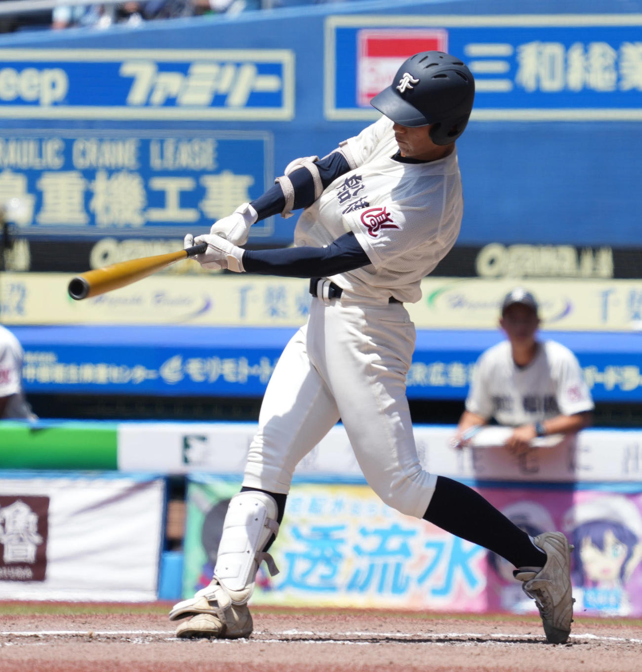 市船橋対木更津総合、6回表市船橋2死二塁、森本哲星は右前適時打を放つ（撮影・小沢裕）