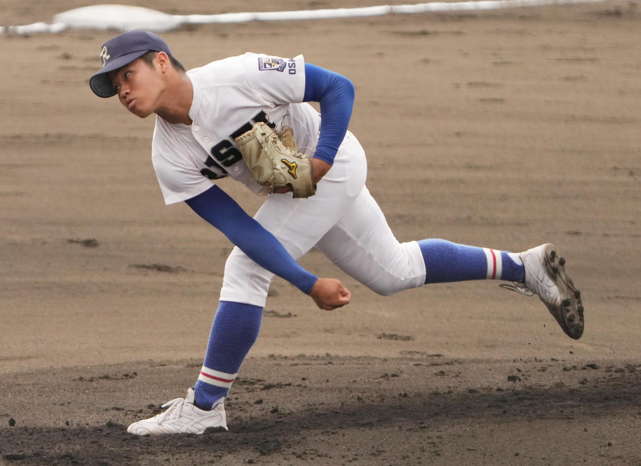 履正社対関西創価　履正社先発の田中力人（撮影・清水貴仁）