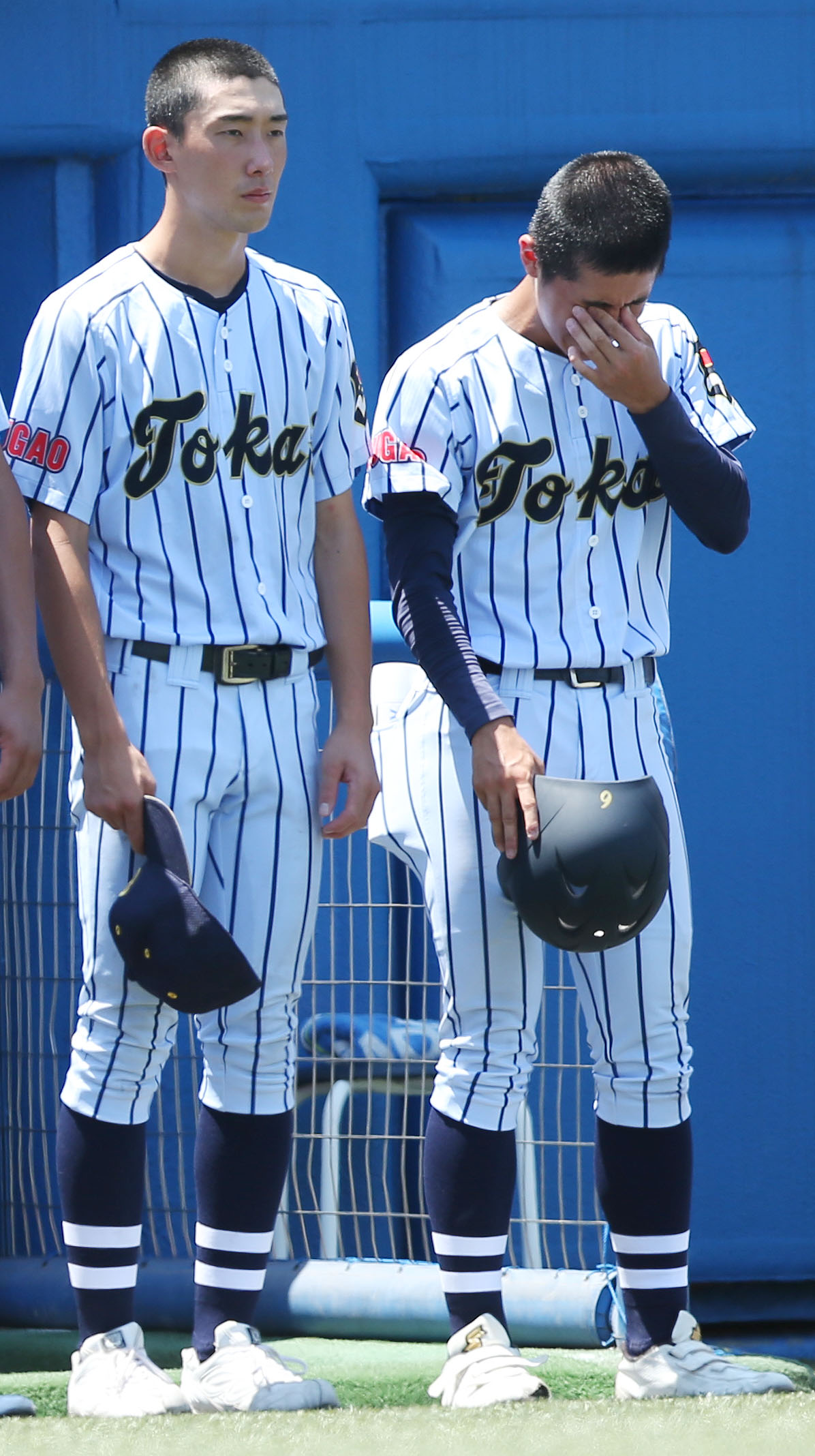 日大三対東海大菅生　決勝で敗れ悔しさを見せる東海大菅生の選手たち（撮影・宮地輝）