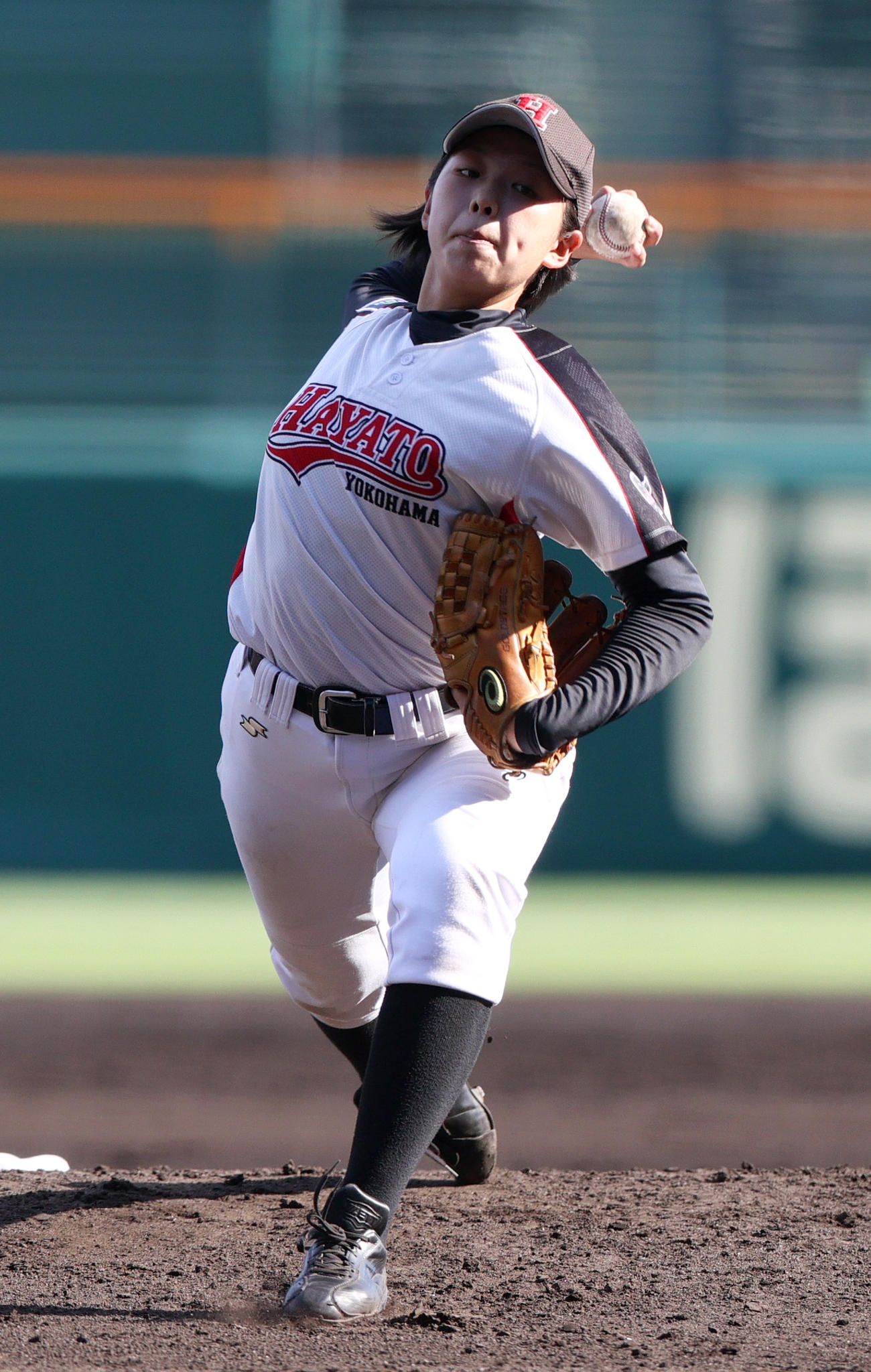 横浜隼人対開志学園　横浜隼人先発の本橋（撮影・上山淳一）