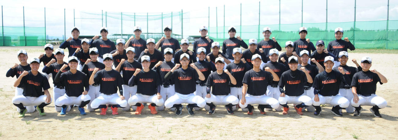 始動した開志学園の新チームのメンバー