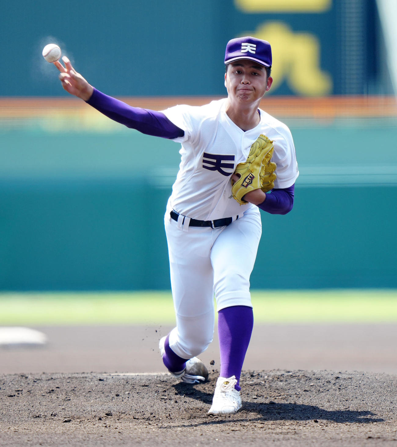 山梨学院対天理　天理先発の南沢（撮影・江口和貴）