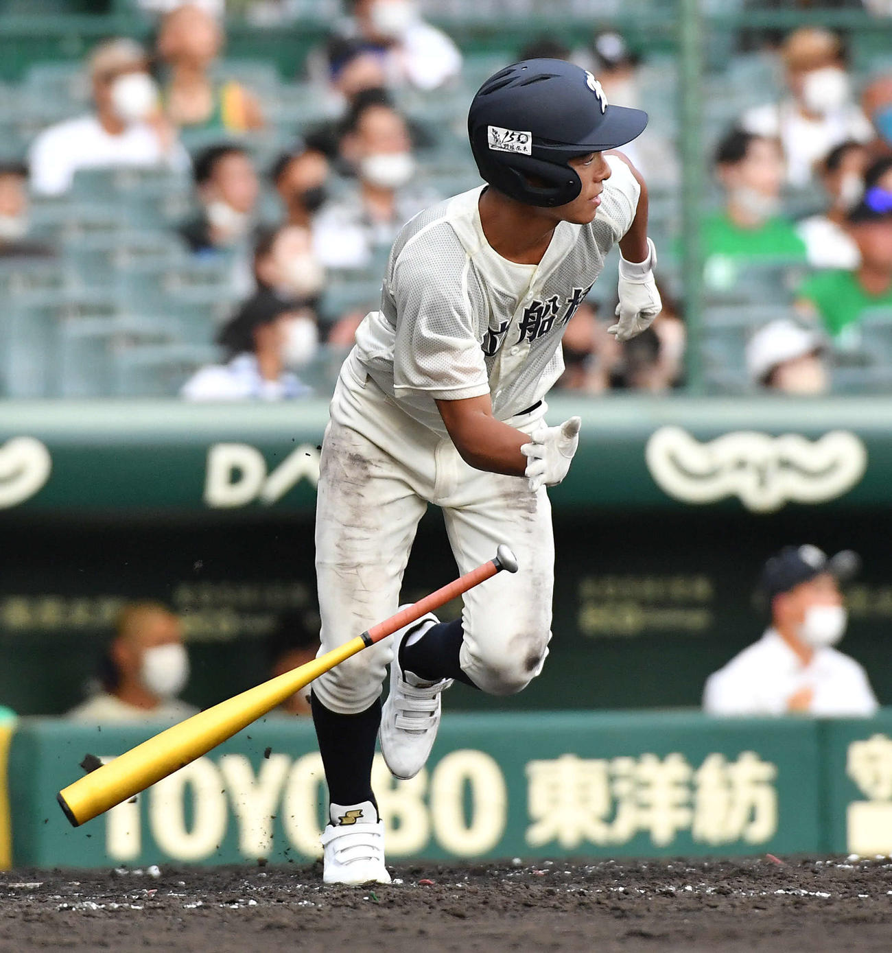 興南対市船橋　5回裏市船橋1死二塁、森本哲太は左前適時打を放つ（撮影・岩下翔太）