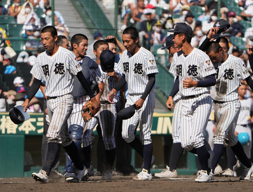 甲子園】昨夏号泣の明徳義塾・吉村優聖歩「やりきった」初戦敗退も涙