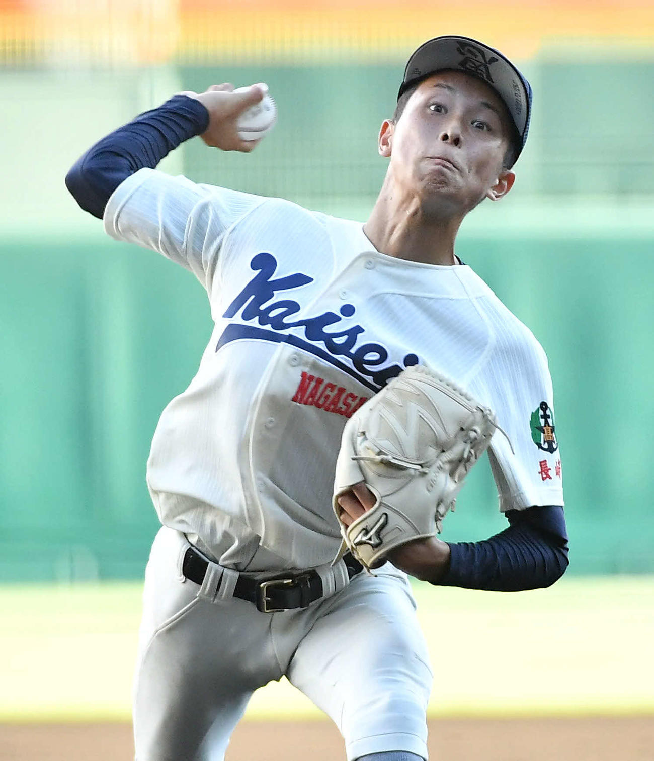 海星対天理　海星先発の向井（撮影・岩下翔太）