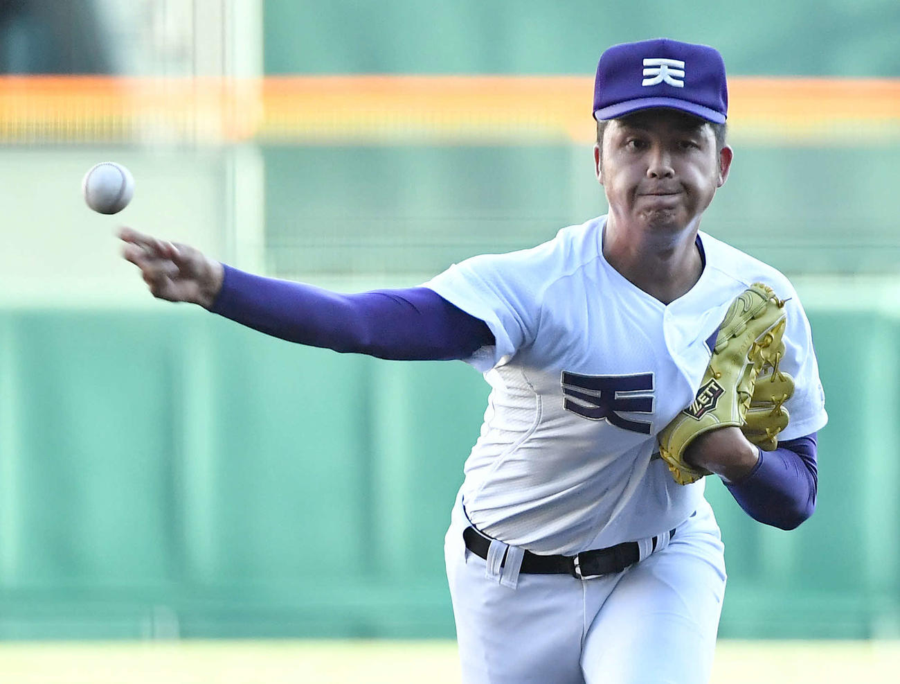 海星対天理　天理先発の南沢（撮影・岩下翔太）
