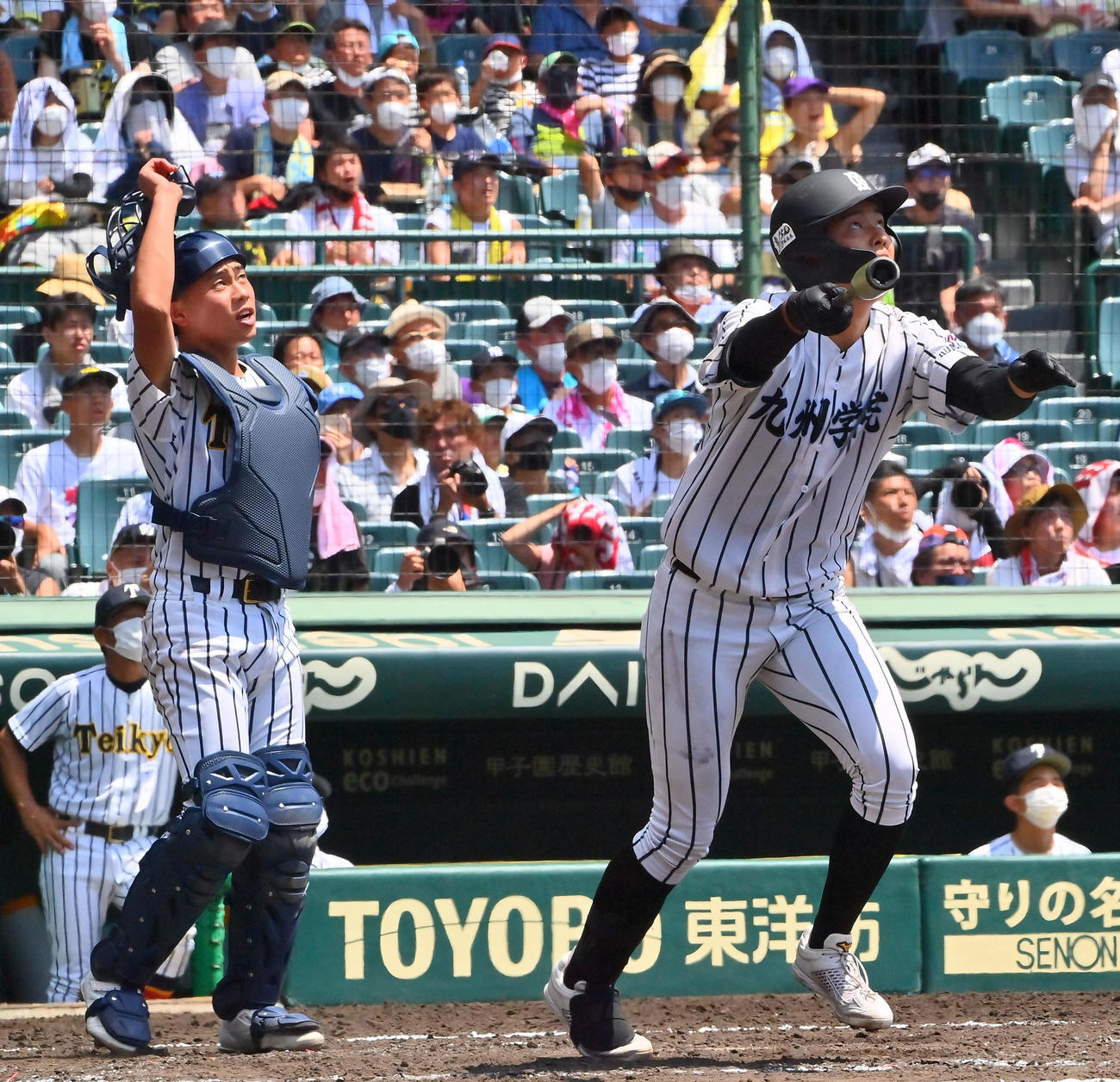 帝京五対九州学院　4回裏九州学院1死一、三塁、右飛に倒れる村上慶（撮影・和賀正仁）