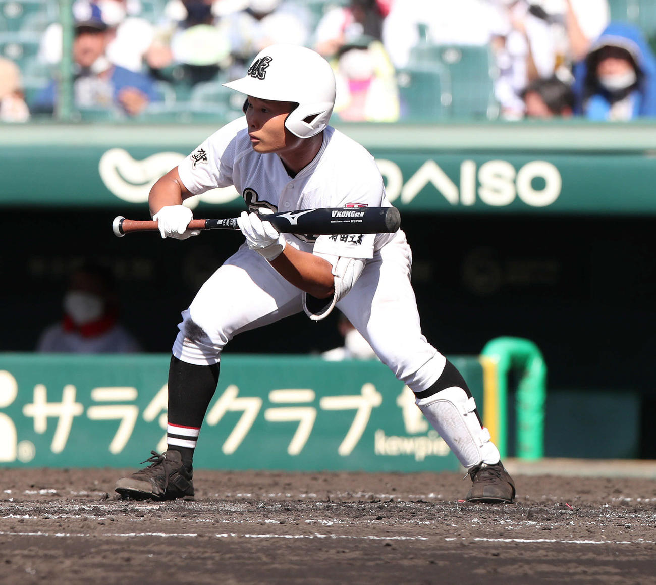 4回表有田工1死、左打席でバントの構えをする山口洸（撮影・白石智彦）